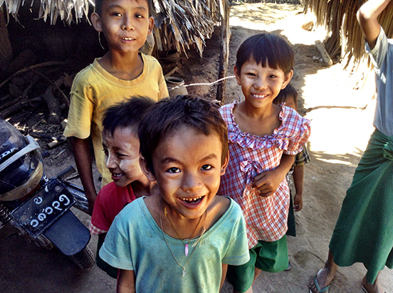 Children-of-Myanmar-15.jpg